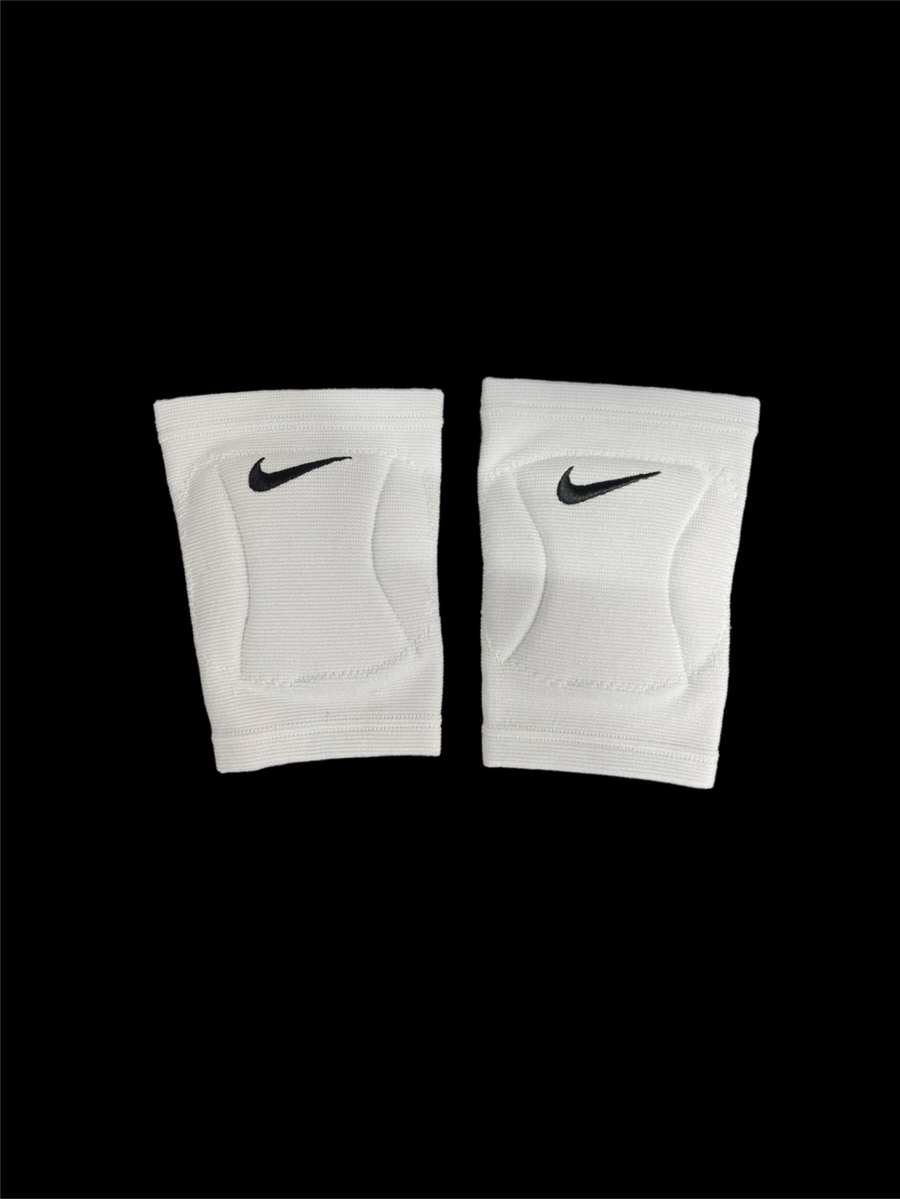 Nike Streak Dri Fit Volleyball Knee Pads White XS/S Pair Athletic Support